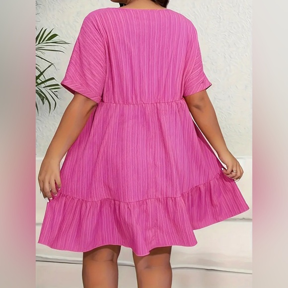 V Neck Short Sleeve Textured Ruffle Hem Dress - Picture 2 of 3